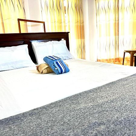 Pineview Lodge Элла Экстерьер фото