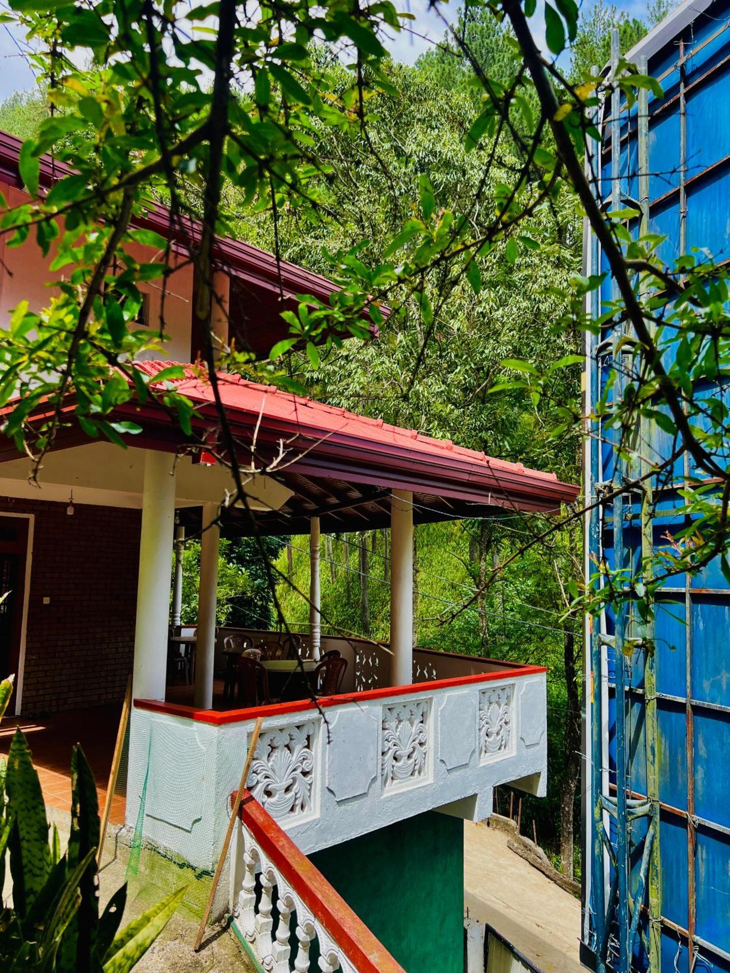 Pineview Lodge Элла Экстерьер фото