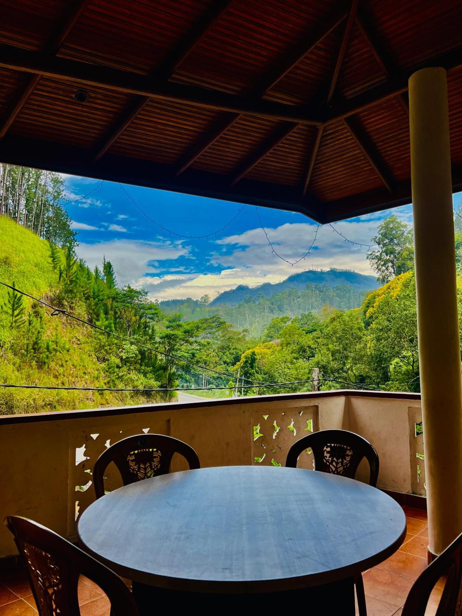 Pineview Lodge Элла Экстерьер фото
